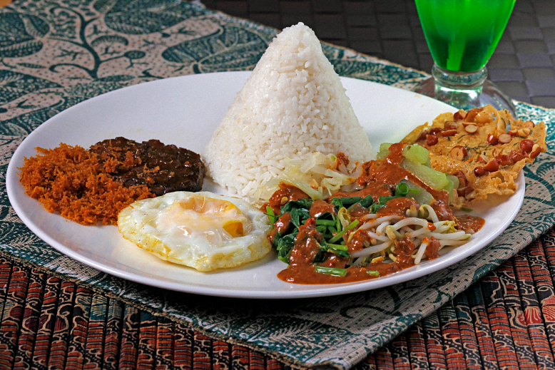Pecel-komplit