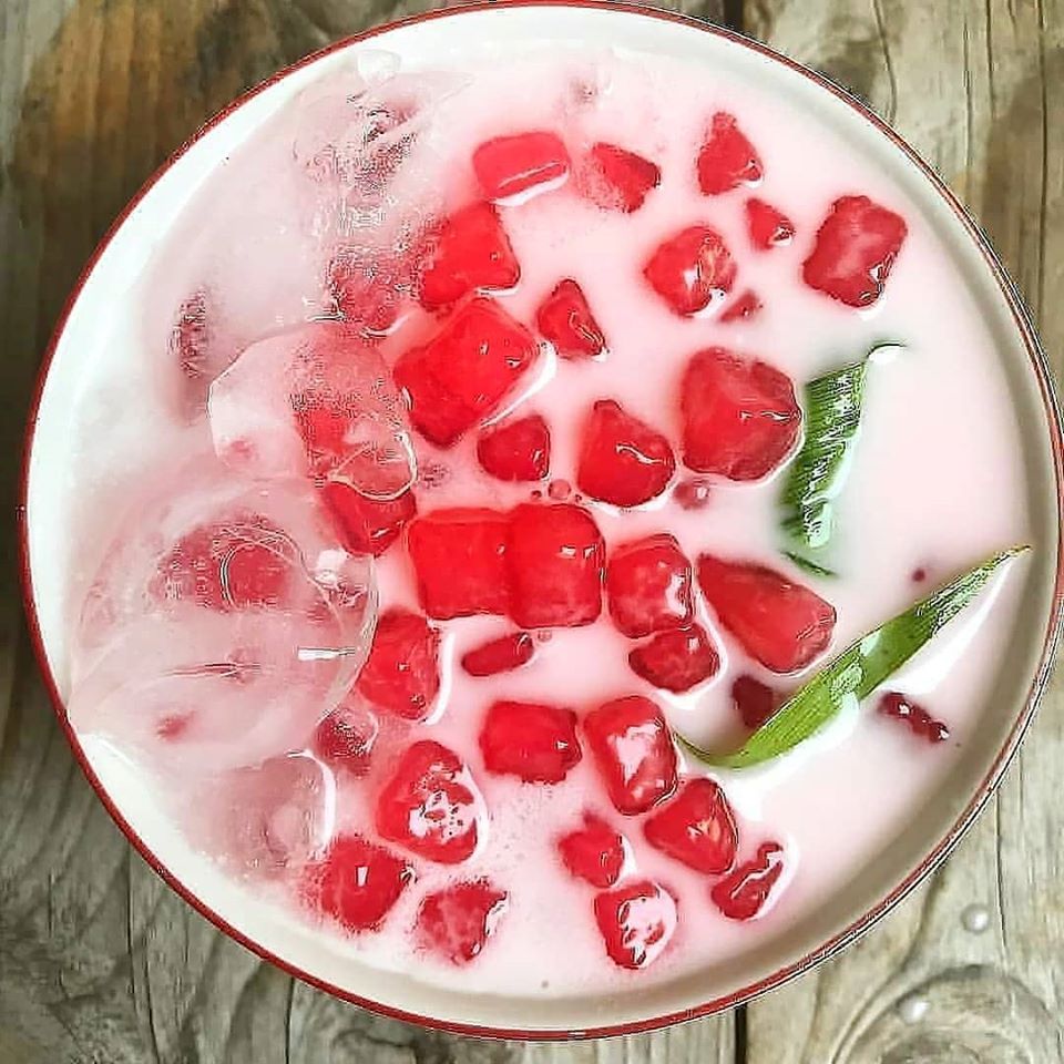 es-merah-delima